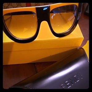 Fendi Sunglasses (Youth/Girl)